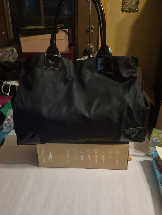 EUC Tory Burch Tote Bag. - Picture 5 of 15